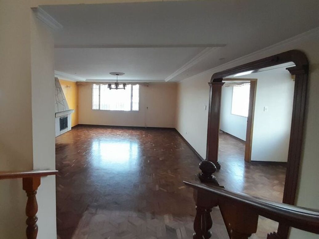 Casa de 4 alcobas en venta en Mónaco, Bogotá, 360 m² · foto 13 de 20