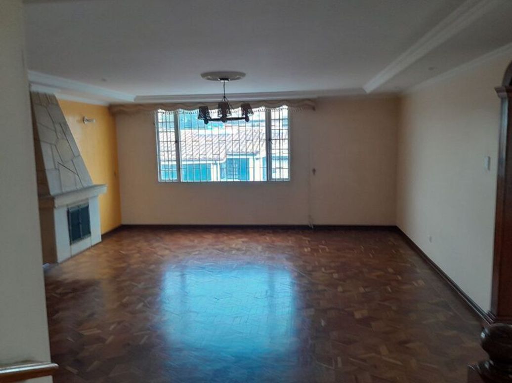 Casa de 4 alcobas en venta en Mónaco, Bogotá, 360 m² · foto 14 de 20