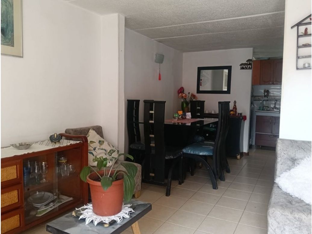 Casa de 4 alcobas en venta en Alameda, Bogotá, 79 m² · foto 9 de 20