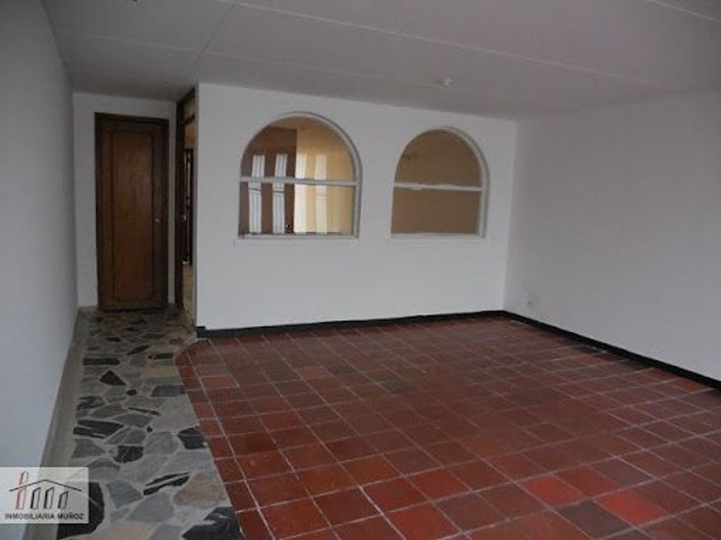 Casa de 4 alcobas en arriendo en Normandia Occidental, Bogotá, 165 m² · foto 4 de 20