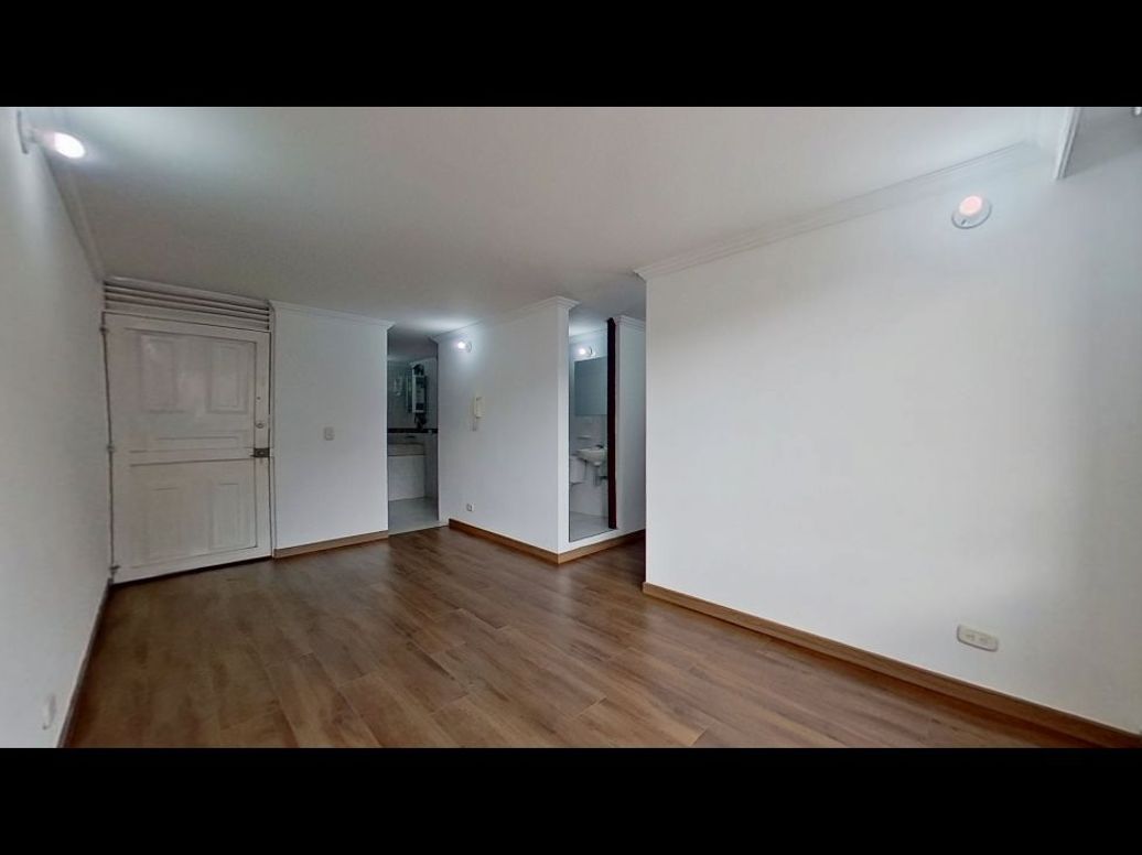 Apartamento de 3 alcobas en venta en San Antonio, Bogotá, 48 m² · foto 2 de 19