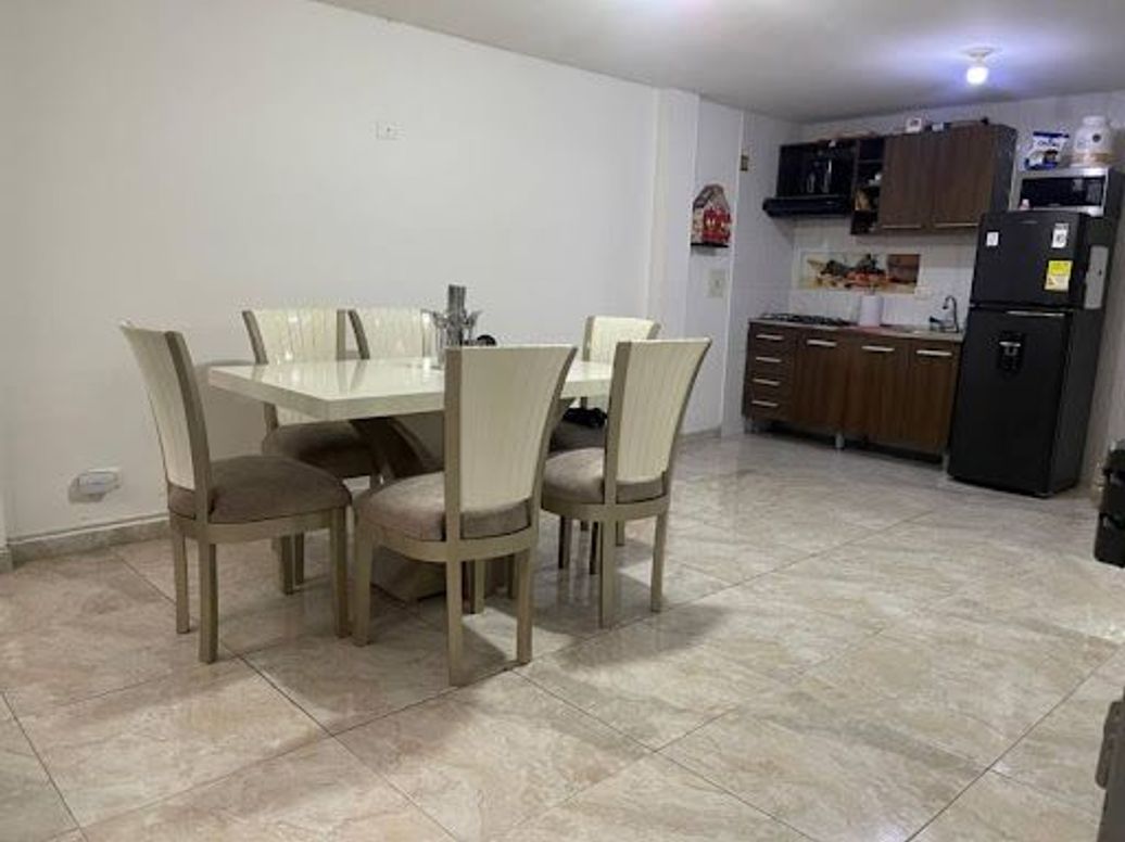 Apartamento de 3 alcobas en venta en La Riviera, Bogotá, 63 m² · foto 2 de 20