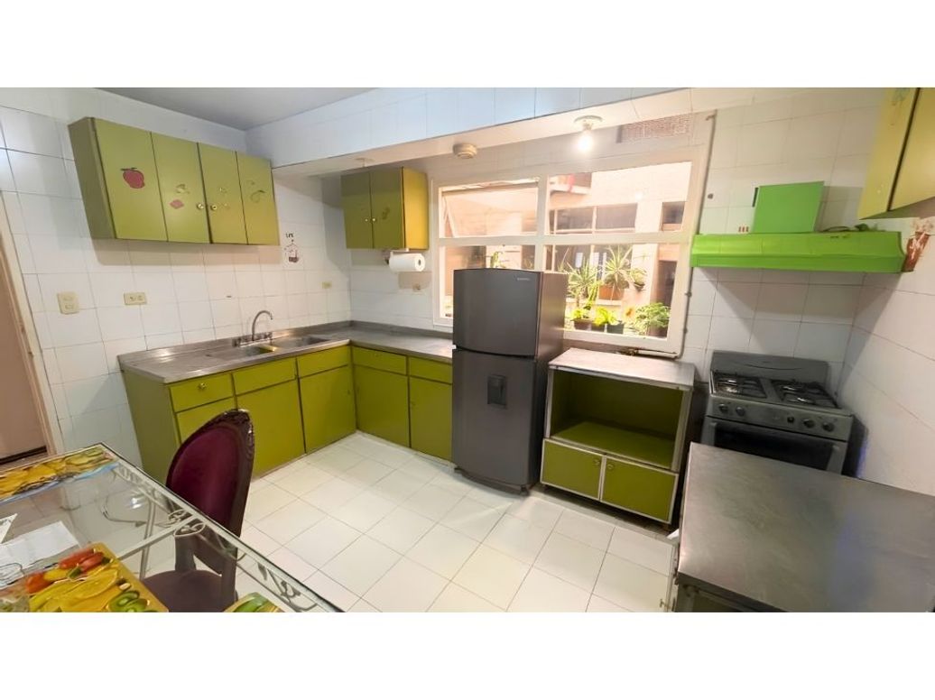 Casa de 6 alcobas en venta en La Castellana, Bogotá, 600 m² · foto 6 de 20