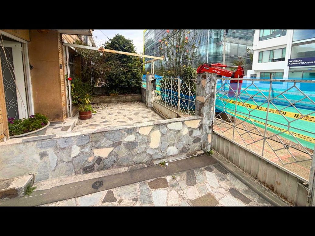 Casa de 6 alcobas en venta en La Castellana, Bogotá, 600 m² · foto 2 de 20