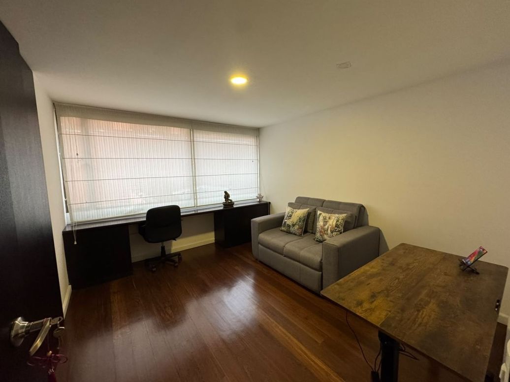 Apartamento de 3 alcobas en venta en Chico Norte Et. Iii, Bogotá, 195 m² · foto 7 de 14