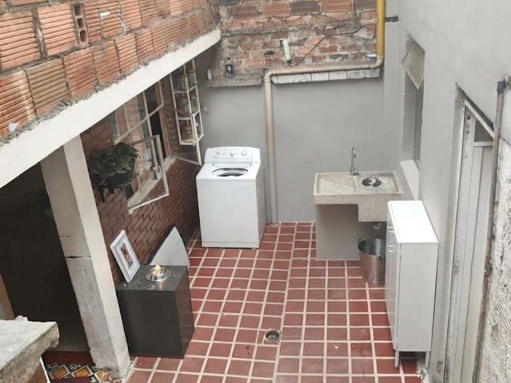 Casa de 6 alcobas en venta en Santa Maria, Bogotá, 154 m² · foto 7 de 13