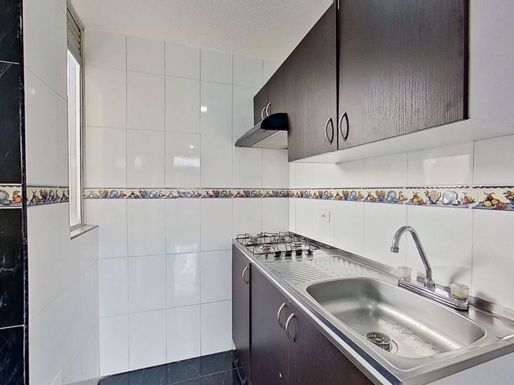 Apartamento de 3 alcobas en venta en Engativa Centro, Bogotá, 50 m² · foto 3 de 11