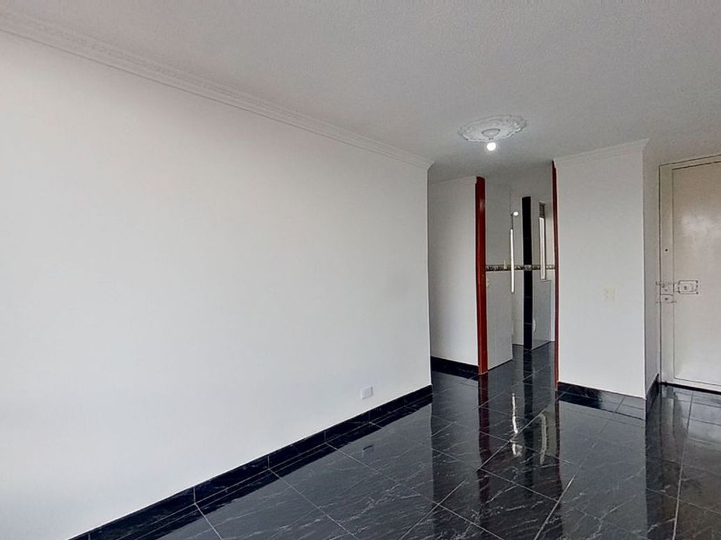 Apartamento de 3 alcobas en venta en Engativa Centro, Bogotá, 50 m² · foto 2 de 11