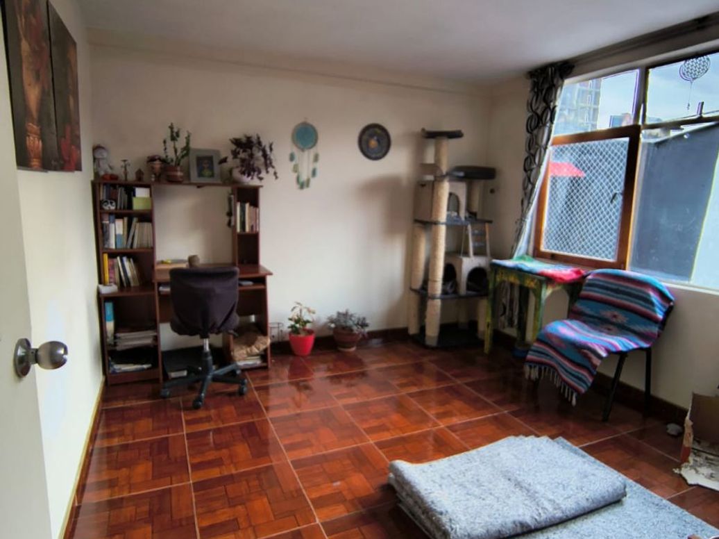 Casa de 6 alcobas en arriendo en Las Américas, Bogotá, 250 m² · foto 11 de 15