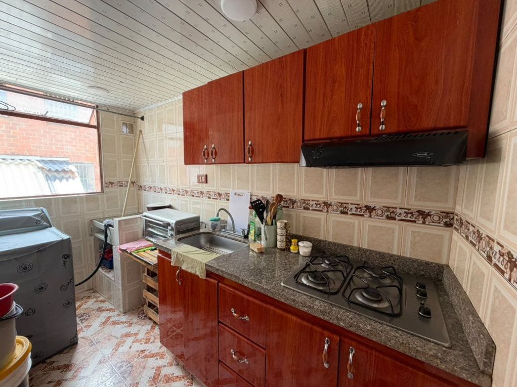 Apartamento de 3 alcobas en venta en Cerros De Oriente, Bogotá, 44 m² · foto 4 de 8