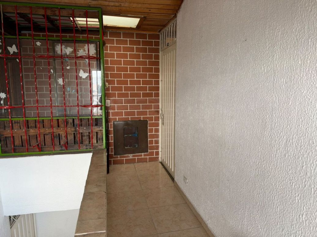 Apartamento de 3 alcobas en venta en Cerros De Oriente, Bogotá, 44 m² · foto 7 de 8