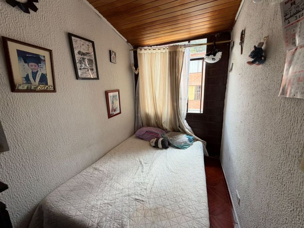 Apartamento de 3 alcobas en venta en Cerros De Oriente, Bogotá, 44 m² · foto 2 de 8
