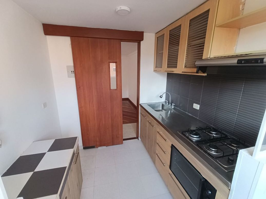 Apartamento de 3 alcobas en arriendo en Mazurén, Bogotá, 80 m² · foto 3 de 20