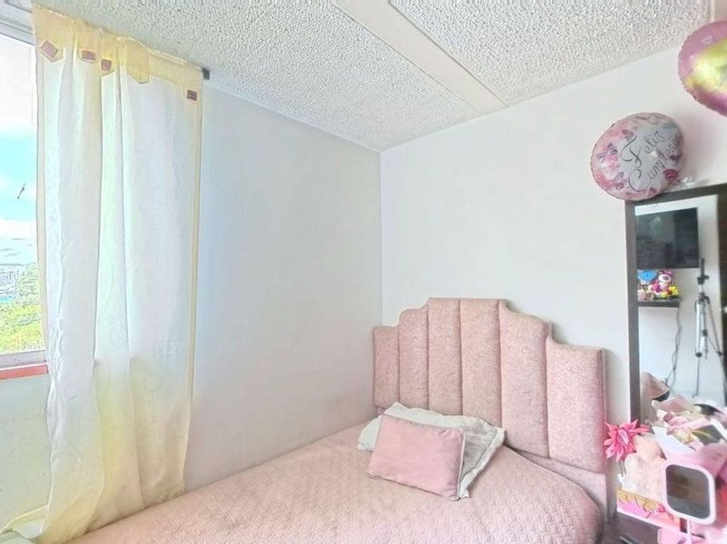 Apartamento de 3 alcobas en venta en Quinta Ramos, Bogotá, 55 m² · foto 7 de 20