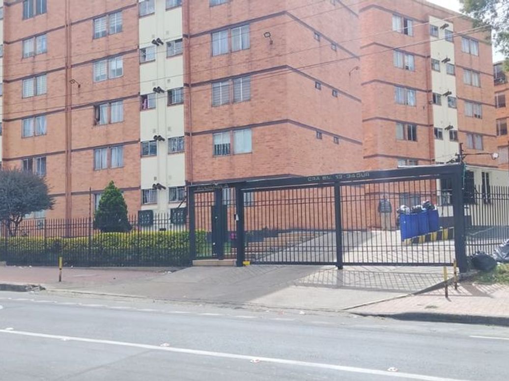 Apartamento de 3 alcobas en venta en Quinta Ramos, Bogotá, 55 m² · foto 19 de 20