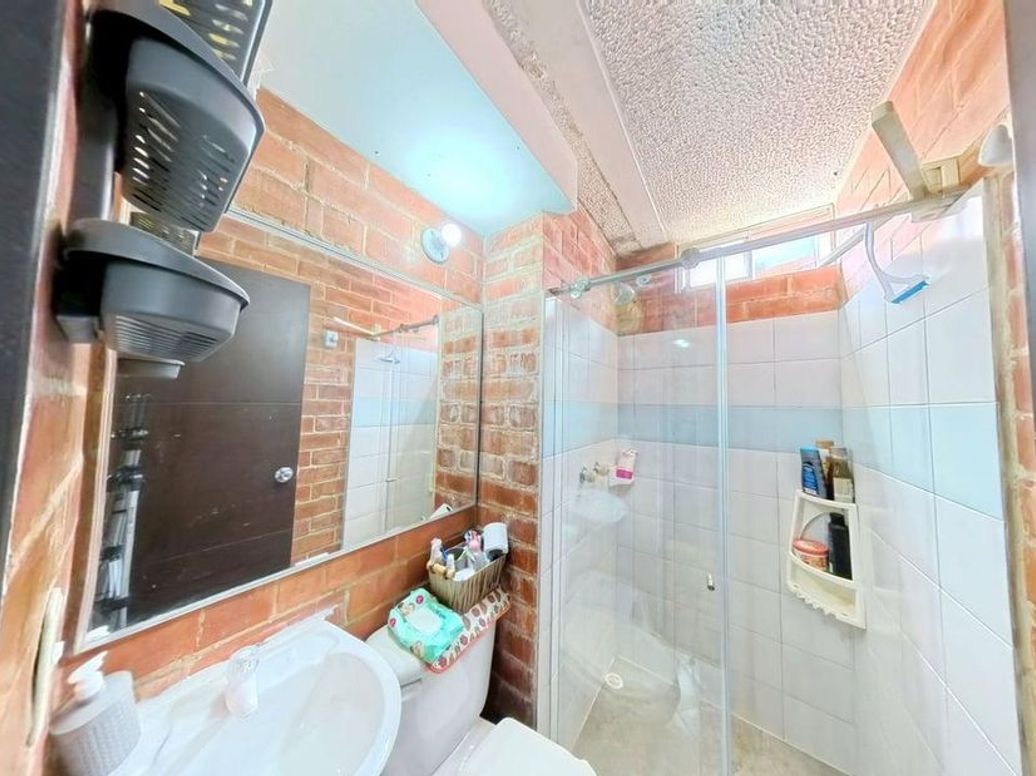 Apartamento de 3 alcobas en venta en Quinta Ramos, Bogotá, 55 m² · foto 13 de 20