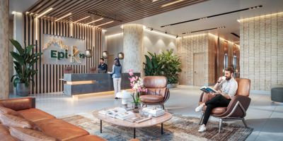 Proyecto Vivienda Nueva No VIS, Apartaestudios y apartamentos en Epi - k 19 ,Epi K 19 Un proyecto de apartamentos compuesto por una torre de 18 pisos con 292 unidades; diseñado para transformar una de las esquinas más emblemáticas del Centro de Bogotá, Este desarrollo se complementará con Uni K 4 19, generando una sinergia que potenciará y revitalizará la zona, convirtiéndola en un referente de renovación urbana.

Se proyecta como un inmueble ideal tanto para rentas cortas como para quienes buscan hogar; estudiantes, docentes, artistas, ejecutivos y familias que valoran la cercanía a su trabajo o lugar de estudio; y disfrutan de un estilo de vida urbano y conectado.

Con fácil acceso al transporte, movilidad fluida y proximidad a entidades financieras, áreas comerciales y culturales, esta zona se presenta como un entorno perfecto para vivir e invertir.